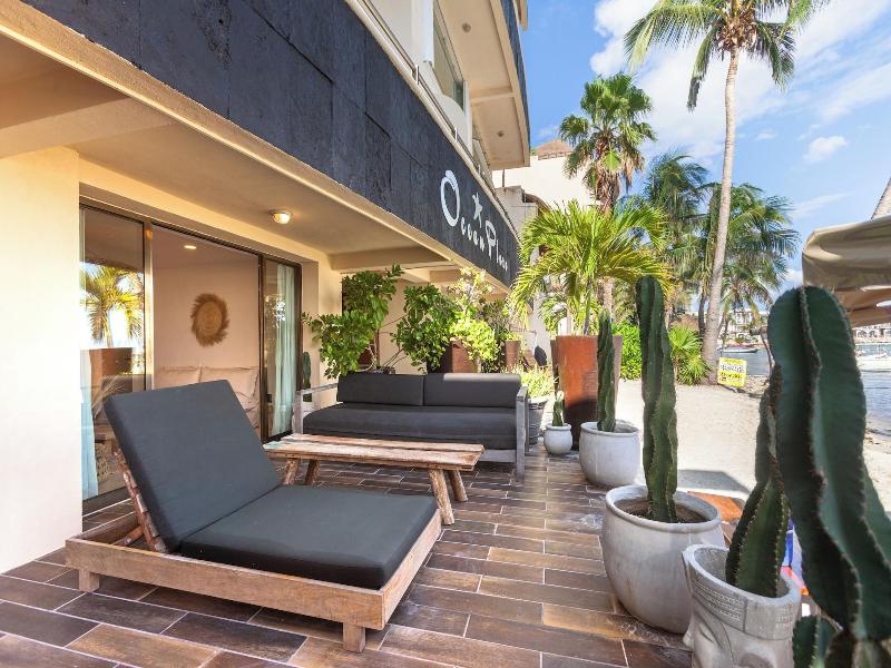 Ocean Plaza By Zamã¡ Homes image