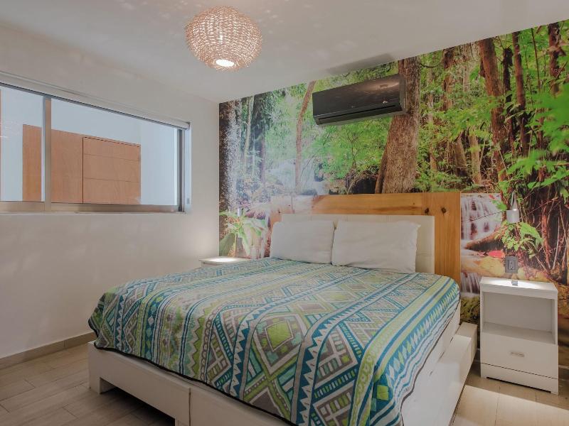 Ocean Plaza By Zamã¡ Homes image