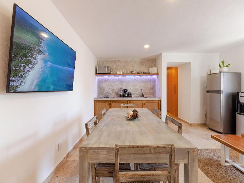 Ocean Plaza By Zamã¡ Homes image