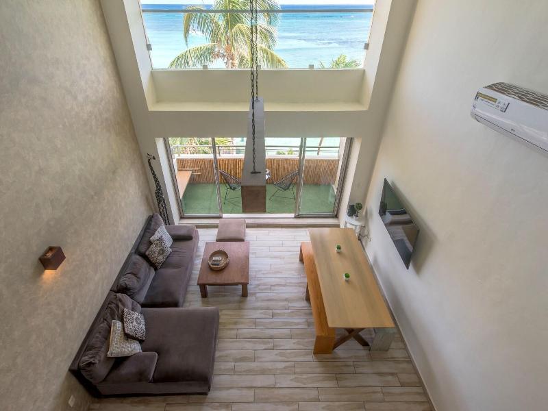 Ocean Plaza By Zamã¡ Homes image