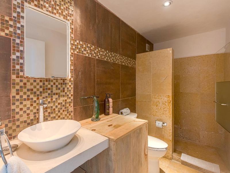 Ocean Plaza By Zamã¡ Homes image