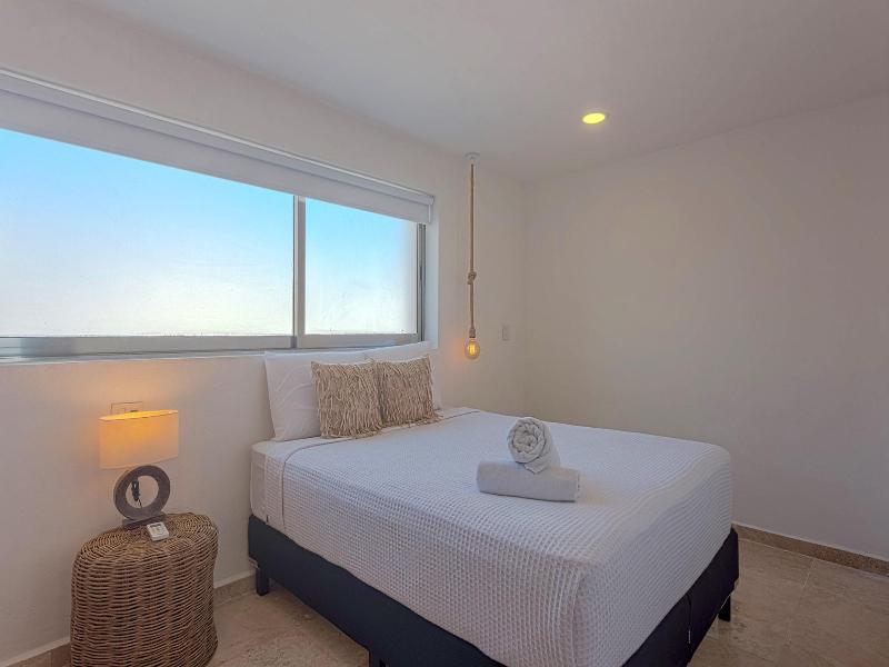 Ocean Plaza By Zamã¡ Homes image