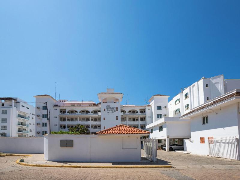 Torreblanca Beach Hotel And Suites Guayabitos