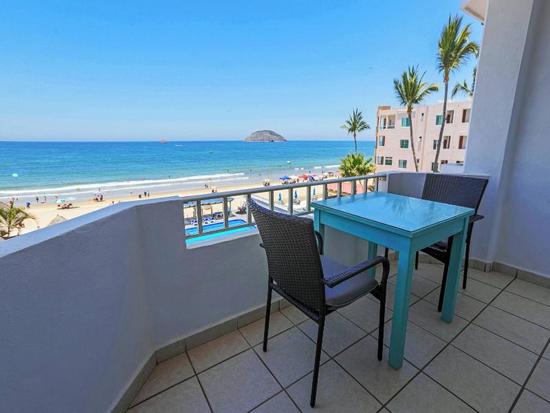 Torreblanca Beach Hotel And Suites Guayabitos