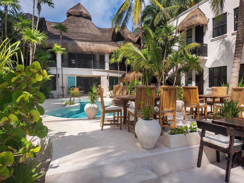 Mantaray Tulum image