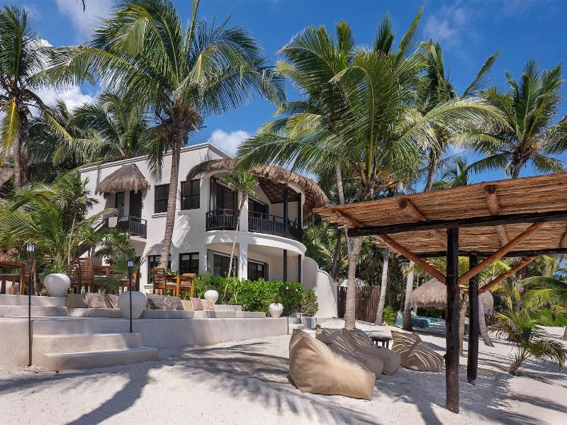 Mantaray Tulum image