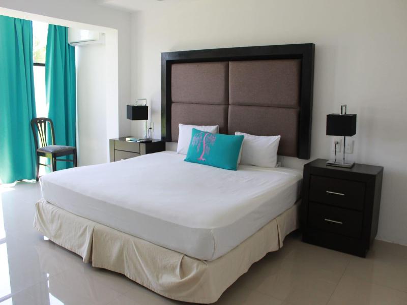 Sunlight Hotel image