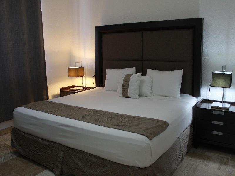Sunlight Hotel image