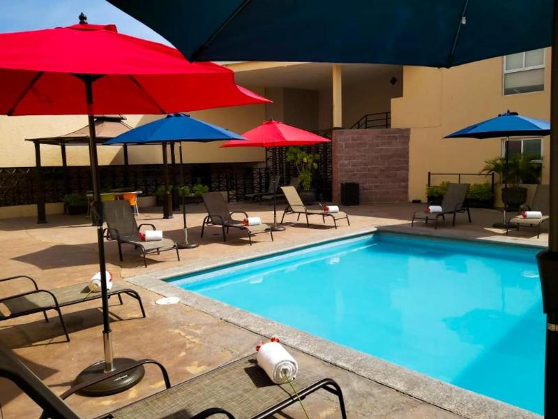 Hotel Bewow Queretaro image