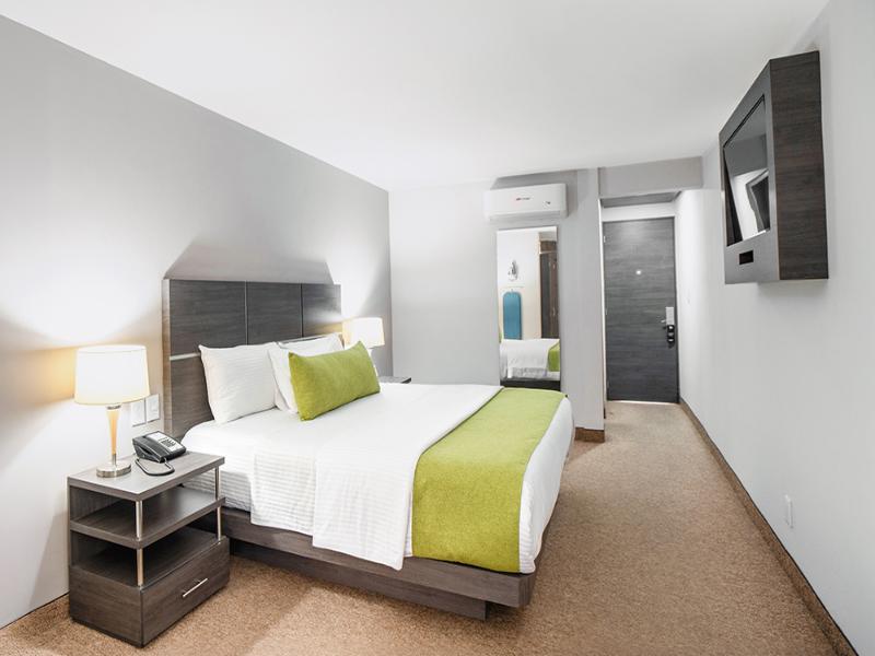 Hotel Bewow Queretaro image