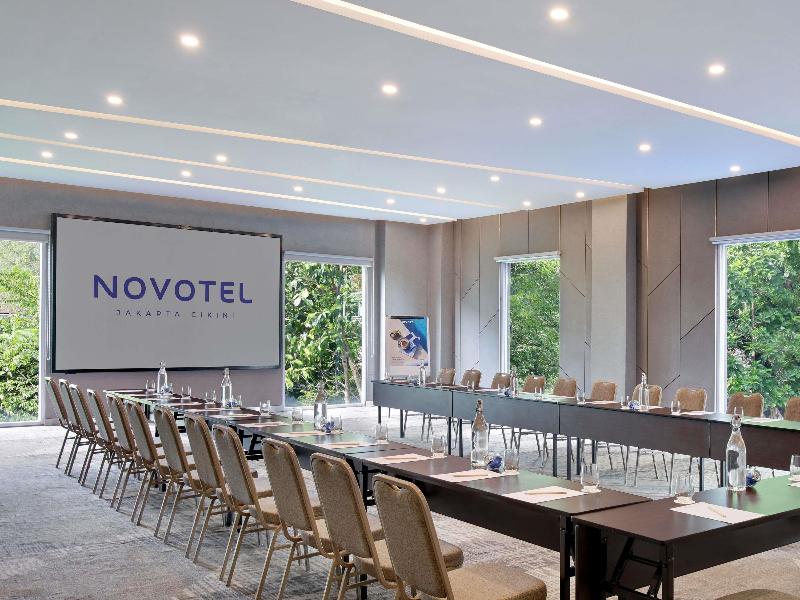 Novotel Jakarta Cikini Hotel image