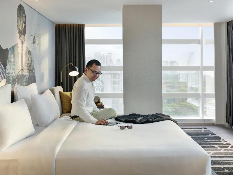 Novotel Jakarta Cikini Hotel image