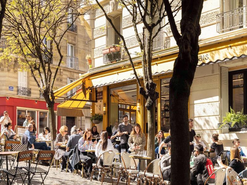 Yuna Montmartre image