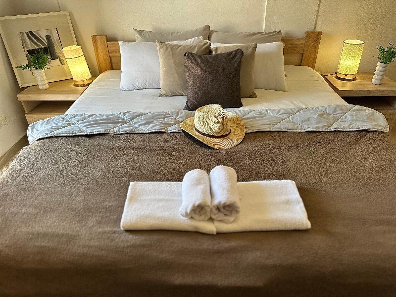 Saray Hotel image