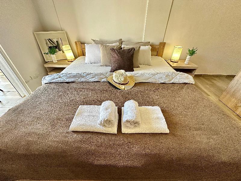 Saray Hotel image
