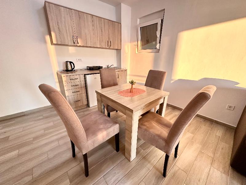 Saray Hotel image