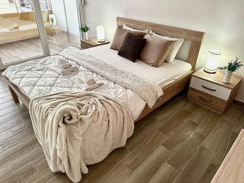 Saray Hotel image