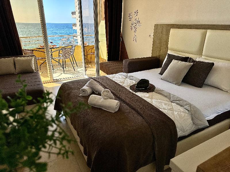 Saray Hotel image