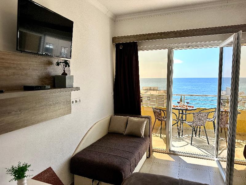 Saray Hotel image