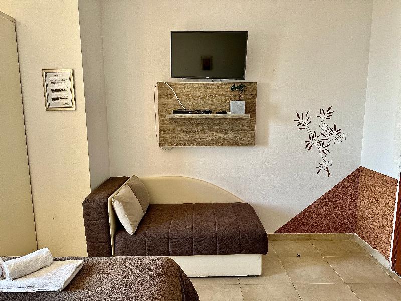 Saray Hotel image