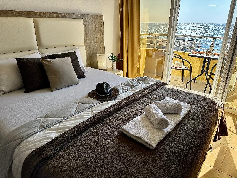 Saray Hotel image