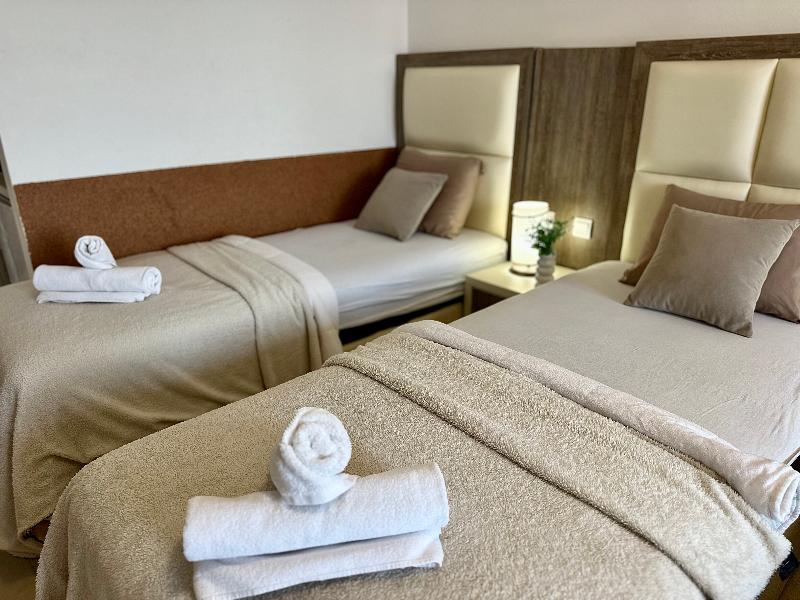Saray Hotel image