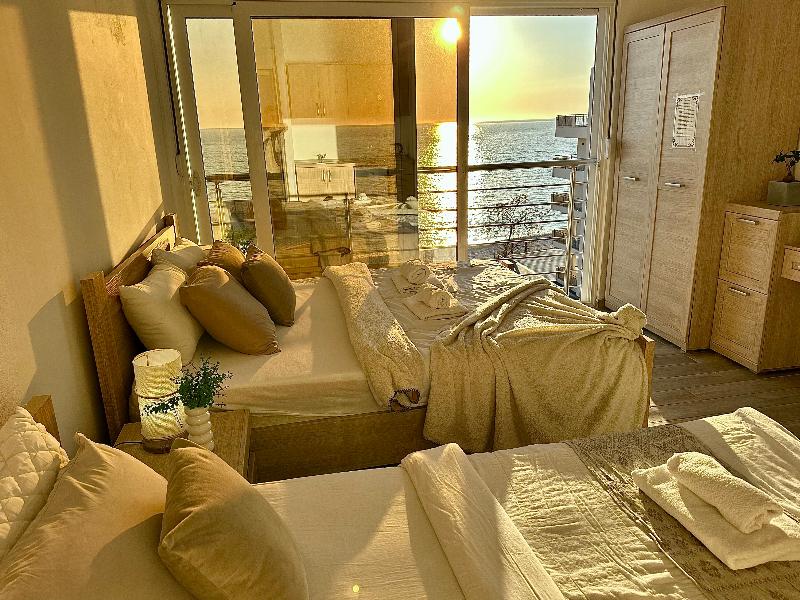 Saray Hotel image