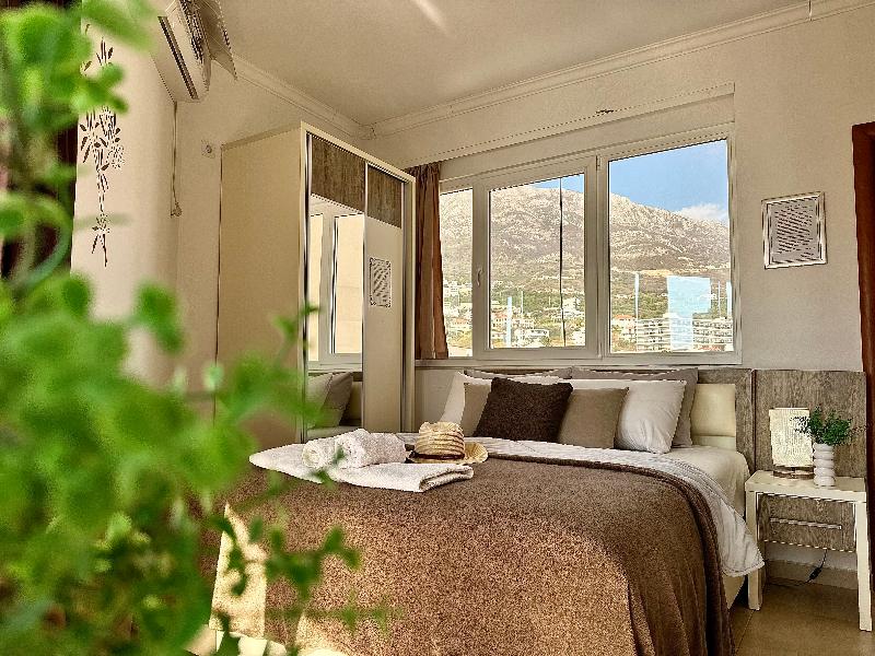 Saray Hotel image
