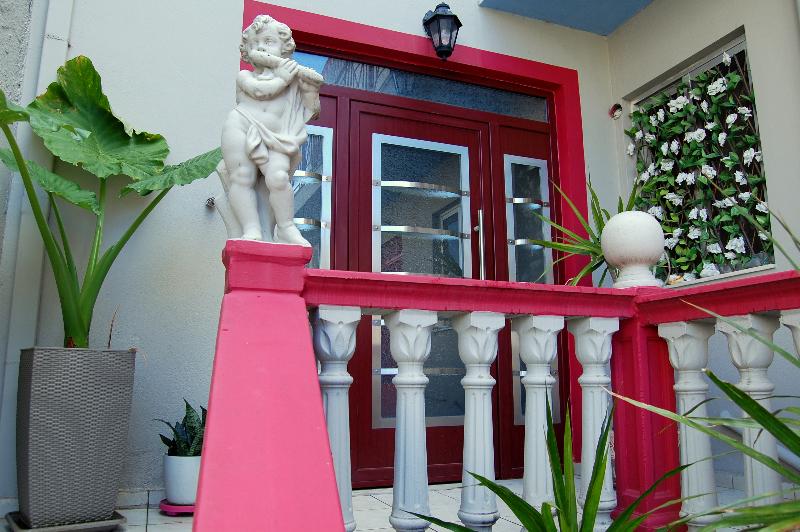 Alkyoni Apartments & Studios - Image 5