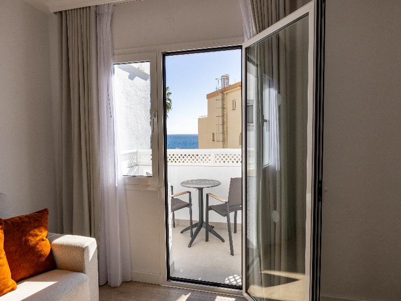 Ramada Hotel & Suites By Wyndham Costa Del Sol image