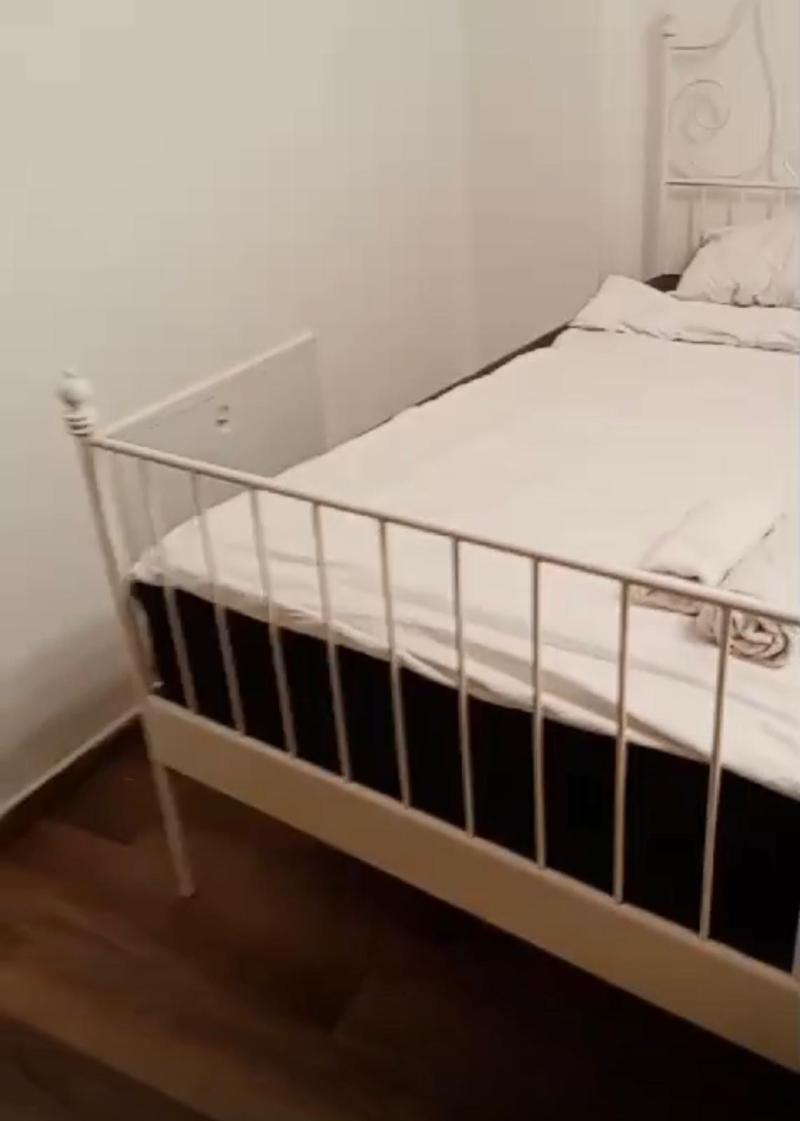 Harry Hotel