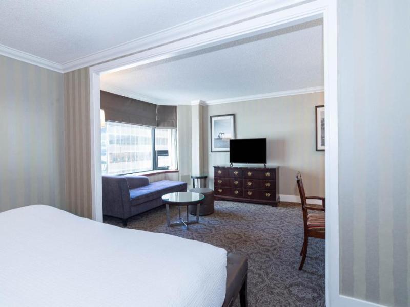 Sandman Signature Edmonton Downtown Hotel image