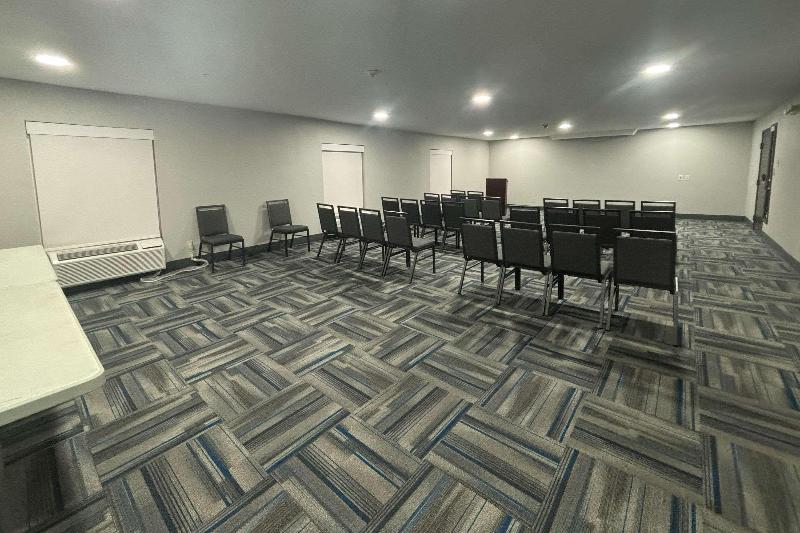 Quality Inn & Suites at Airport Blvd I-65 image