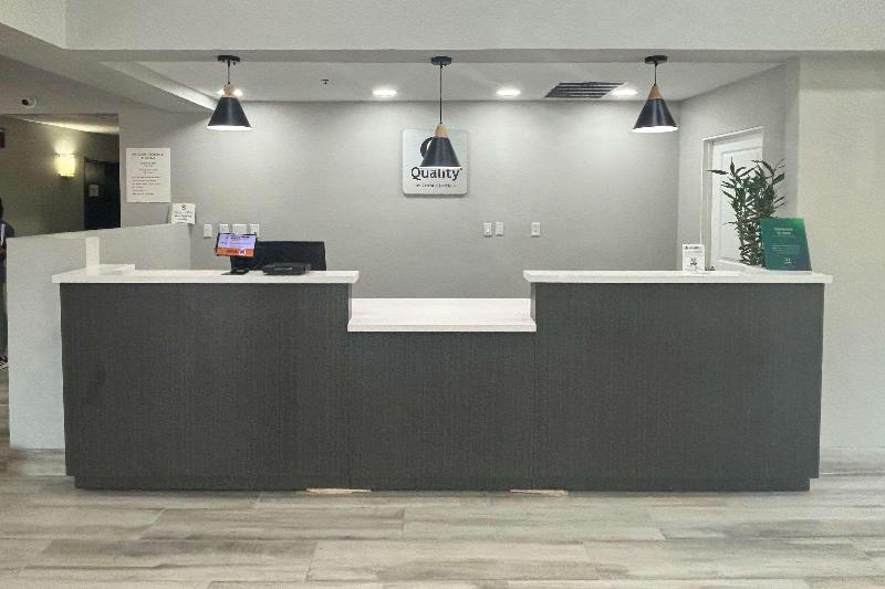 Quality Inn & Suites at Airport Blvd I-65 image