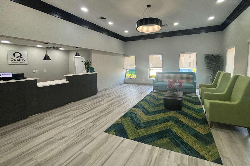 Quality Inn & Suites at Airport Blvd I-65 image