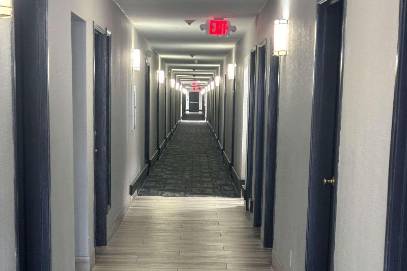 Quality Inn & Suites at Airport Blvd I-65 image