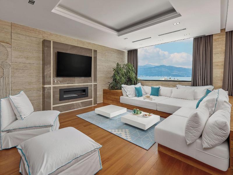 Monte Palm Beach image