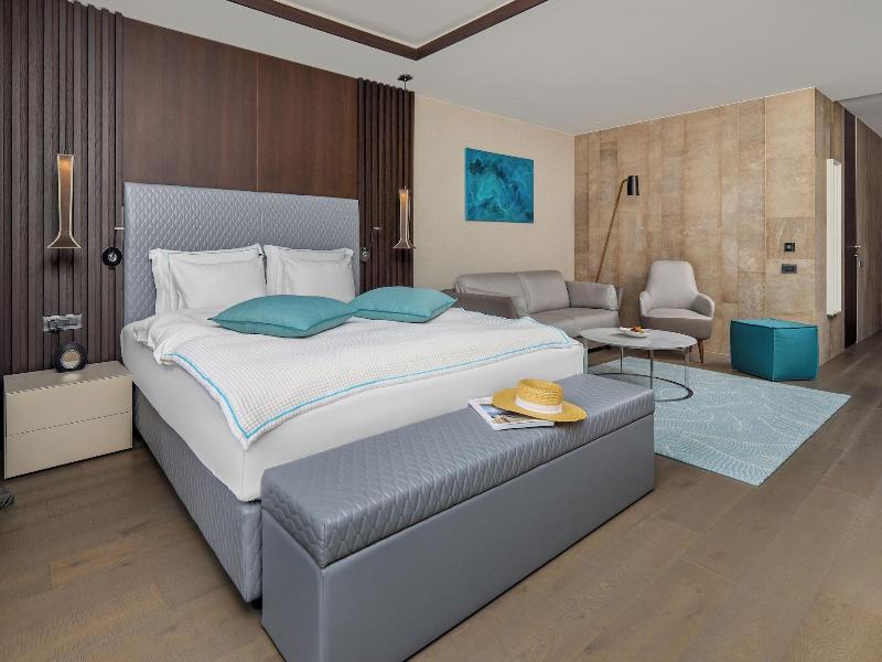 Monte Palm Beach image