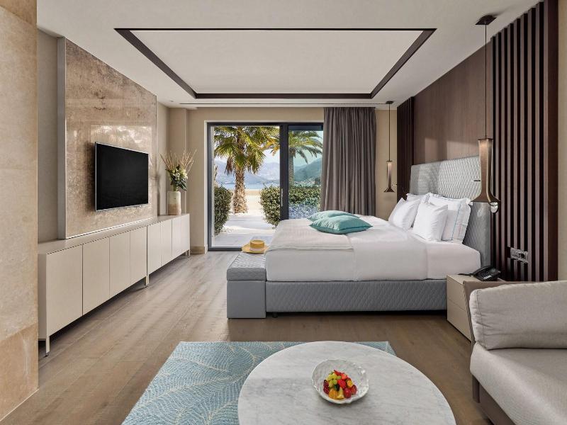Monte Palm Beach image
