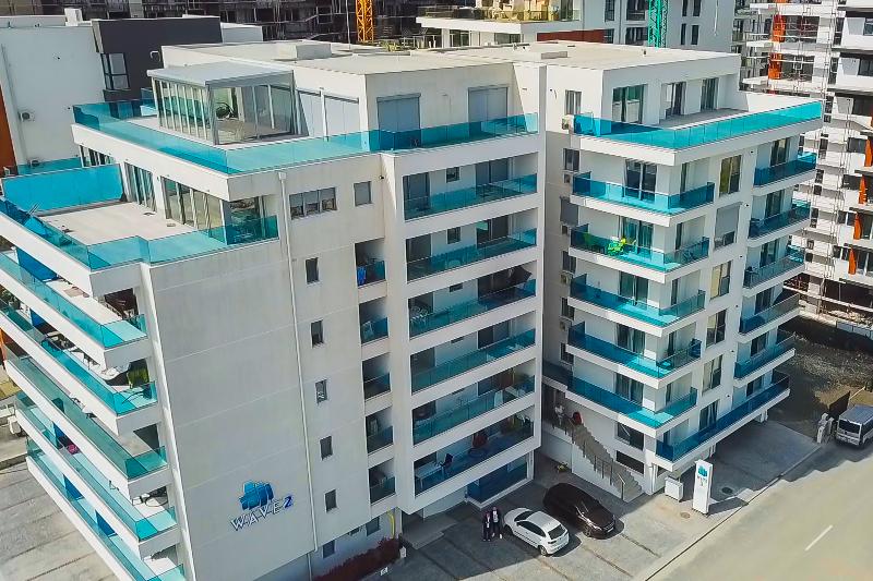 Wave 3 Promenada Apartments image