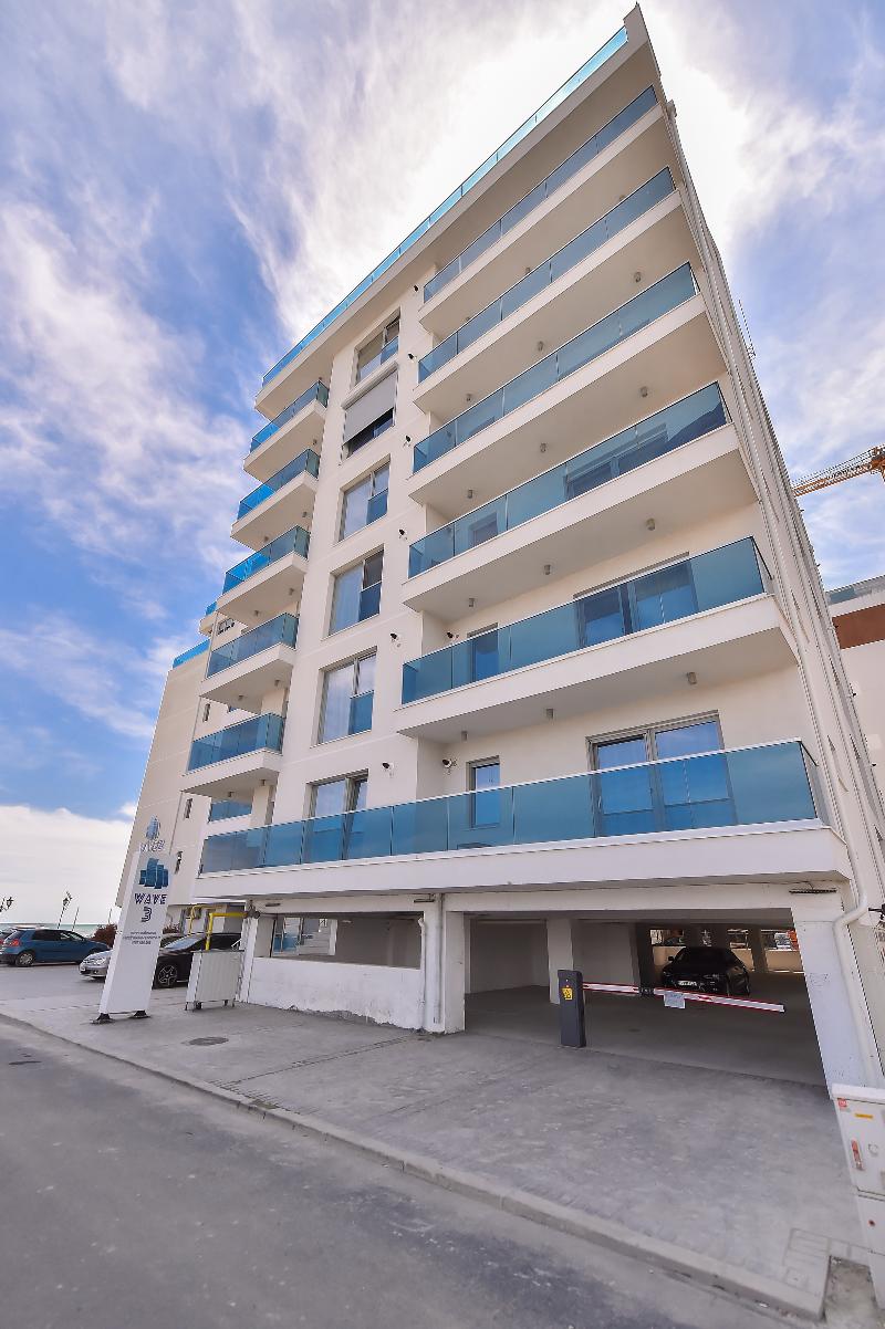 Wave 3 Promenada Apartments image