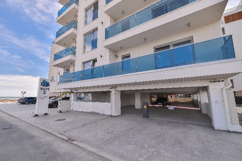 Wave 3 Promenada Apartments image