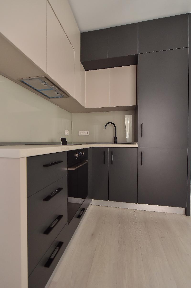 Wave 3 Promenada Apartments image