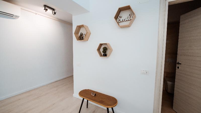 Wave 3 Promenada Apartments image