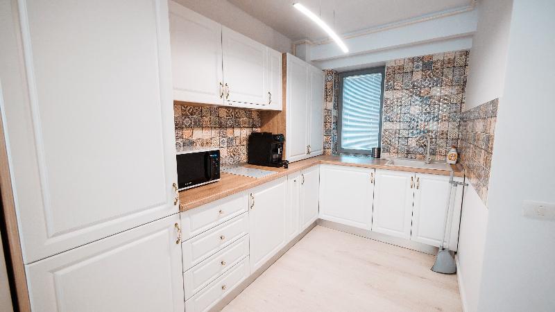 Wave 3 Promenada Apartments image