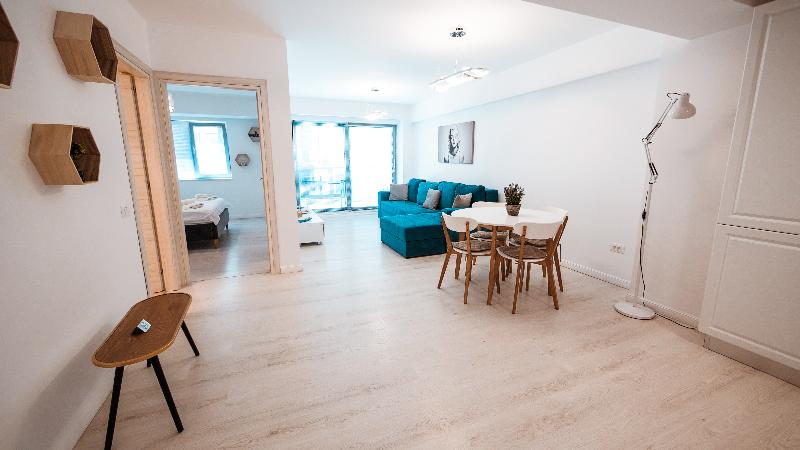 Wave 3 Promenada Apartments image