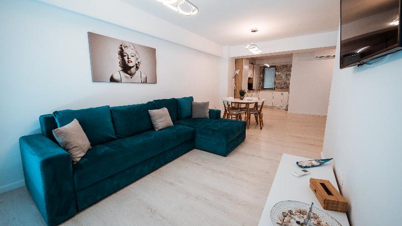 Wave 3 Promenada Apartments image