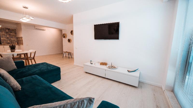 Wave 3 Promenada Apartments image