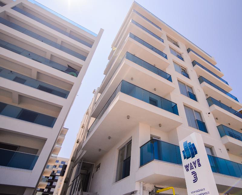 Wave 3 Promenada Apartments image