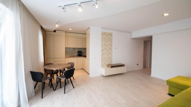 Wave 3 Promenada Apartments image